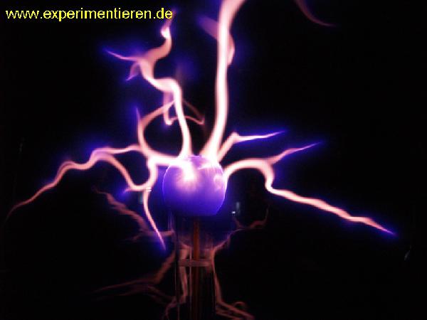  Bildname: p_Plasmakugeln.jpg 
 Breite: 816 Pixel 
 Höhe: 612 Pixel 
 Grösse: 157 kB 
